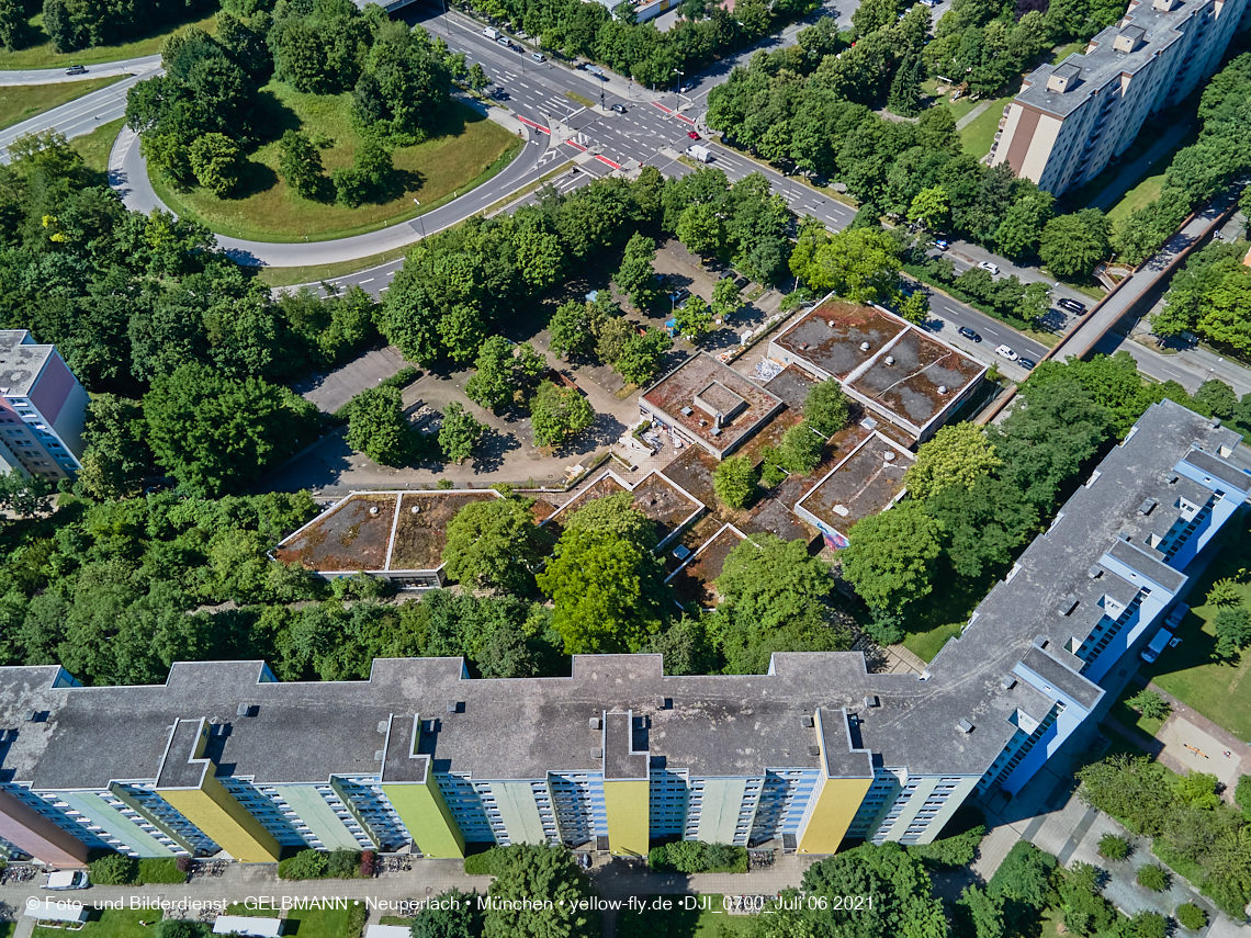 06.07.2021 - Einkaufs- und Wohnzentrum Quiddestraße in Neuperlach
